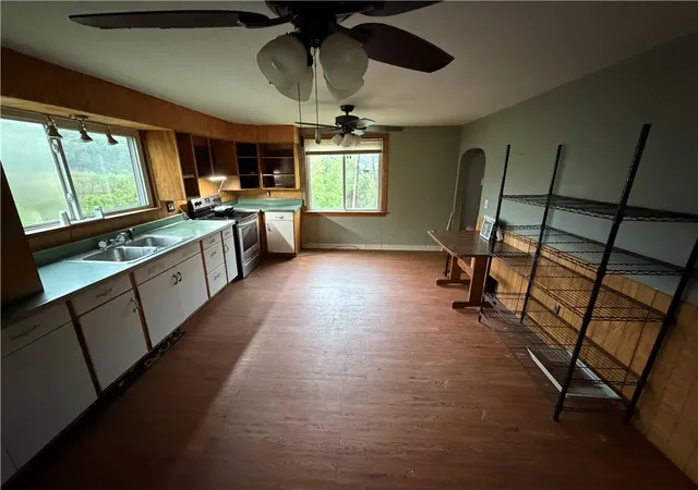 Photo 3 of Single family home for sale at 907 Woodlawn Ave, W Brownsville, PA 15417 | MLS# 1751458 | Listing updated on 2026-08-24