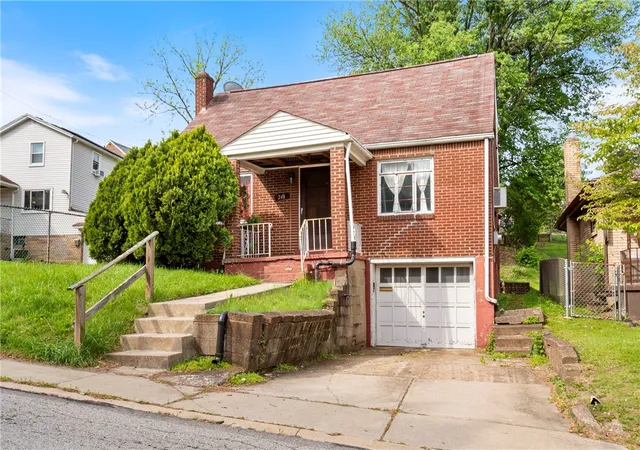 Photo 2 of Single family home for sale at 248 Cherry St, Homestead, PA 15120 | MLS# 1752268 | Listing updated on 2026-08-22