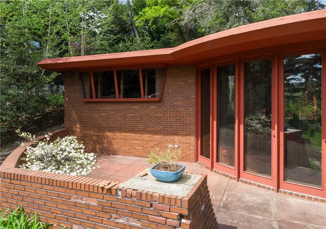 Photo 3 of Single family home for sale at 5139 Penton Rd, Pittsburgh, PA 15213 | MLS# 1749447 | Listing updated on 2026-08-13