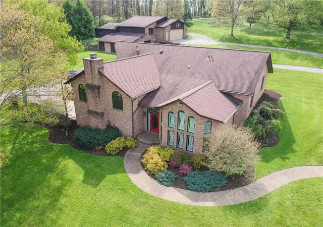 Photo 3 of Sale Pending at 481 Chicora Fenelton Rd, Chicora, PA 16025 | MLS# 1751822 | Listing updated on 2026-08-17