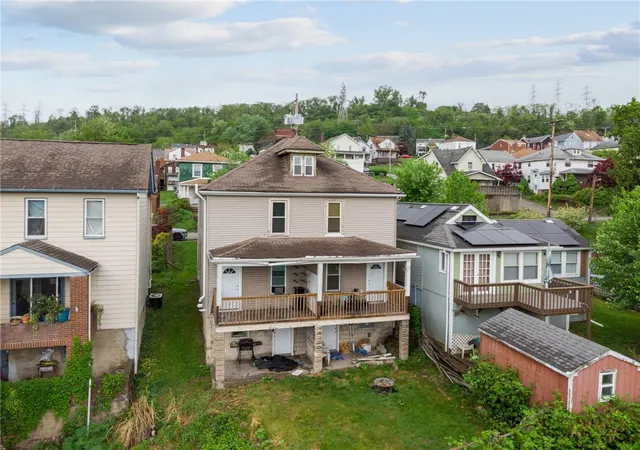 Listing Photo 4 - Condo for sale in building located at 4-6 Charles St, Dravosburg, PA 15034