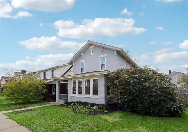 Photo 2 of Single family home for sale at 2011 Ridge Ave, New Kensington, PA 15068 | MLS# 1752647 | Listing updated on 2026-08-27