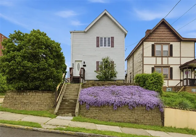 Photo 2 of Sale Pending at 432 Jefferson Ave, Pittsburgh, PA 15202 | MLS# 1752784 | Listing updated on 2026-08-29