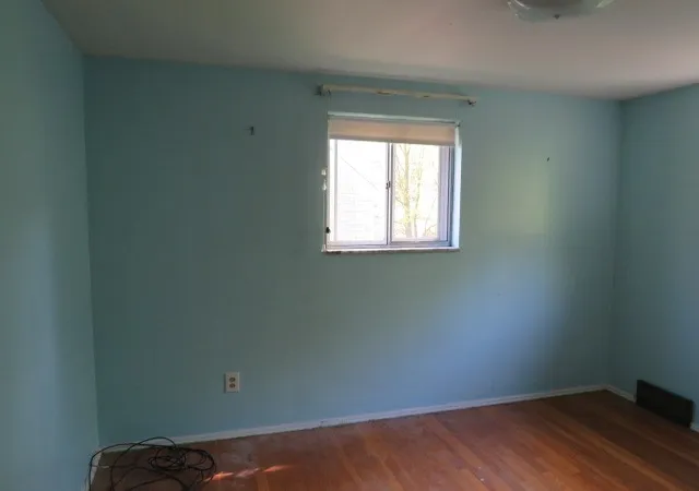 Photo 5 of Sale Pending at 429 Woodrift Ln, Pleasant Hills, PA 15236 | MLS# 1752995 | Listing updated on 2026-08-28