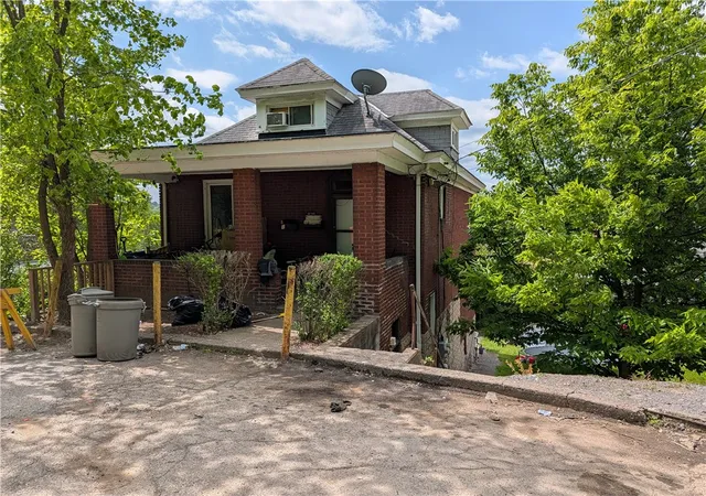 Photo 2 of Multi family home for sale at 825 Benwood Ave, Mc Kees Rocks, PA 15136 | MLS# 1753585 | Listing updated on 2026-08-18