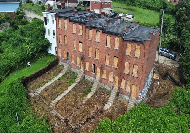 Photo 3 of Sale Pending at 2950 Orbin St, Hill District, PA 15219 | MLS# 1753377 | Listing updated on 2026-08-25