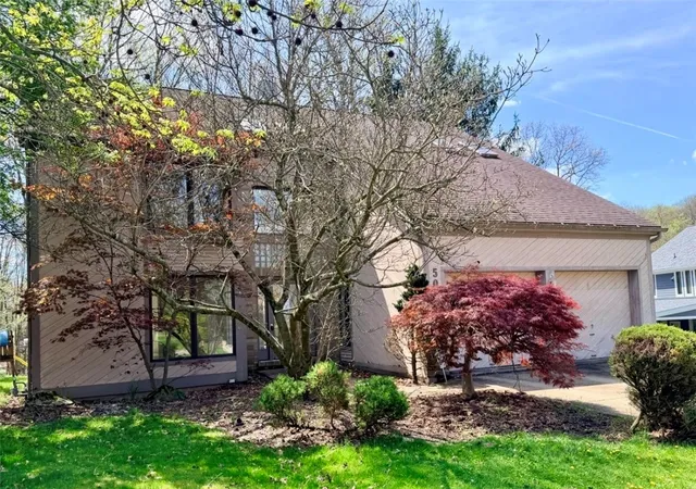 Photo 2 of Single family home for sale at 505 Colony Ct, Gibsonia, PA 15044 | MLS# 1753824 | Listing updated on 2026-08-17
