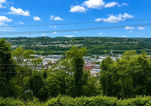 Photo 3 of Single family home for sale at 3474 Webster Ave, Pittsburgh, PA 15219 | MLS# 1753870 | Listing updated on 2026-08-29