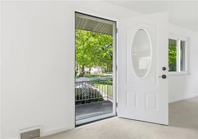 Photo 2 of Single family home for sale at 5512 3rd Street, Verona, PA 15147 | MLS# 1753931 | Listing updated on 2026-08-18