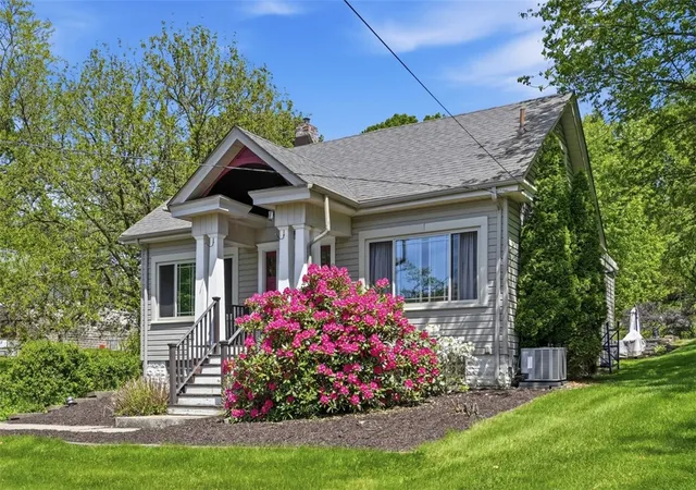 Photo 2 of Single family home for sale at 9 Speer Dr, Coraopolis, PA 15108 | MLS# 1753833 | Listing updated on 2026-08-22