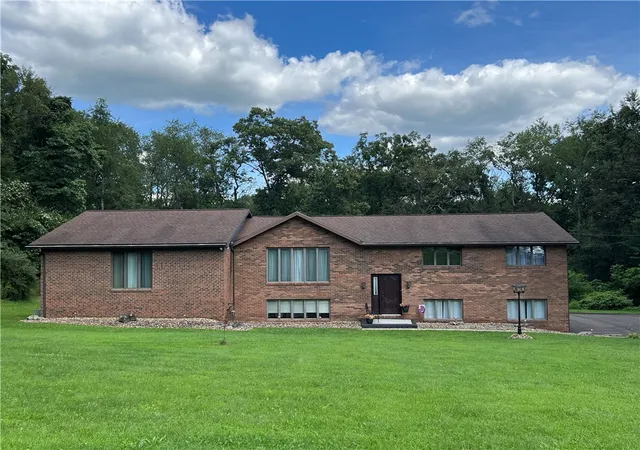Photo 1 of Single family home for sale at 133 Woodcrest Rd, Oakland Twp, PA 16002 | MLS# 1754202 | Listing updated on 2026-08-27