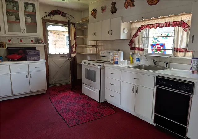 Photo 3 of Sale Pending at 216 Wayne St, Roscoe, PA 15477 | MLS# 1754323 | Listing updated on 2026-09-21