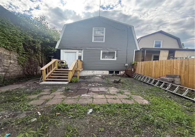 Photo 3 of Single family home for sale at 1624 4th Avenue, New Kensington, PA 15068 | MLS# 1754464 | Listing updated on 2026-09-20