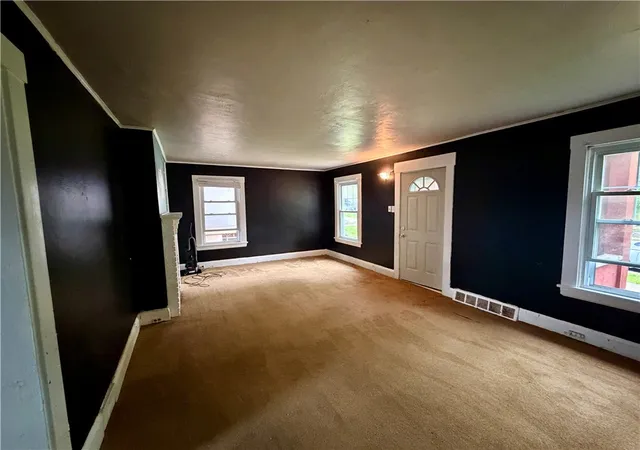 Photo 3 of Single family home for sale at 118 Ida Ave, Donora, PA 15033 | MLS# 1754128 | Listing updated on 2026-08-19