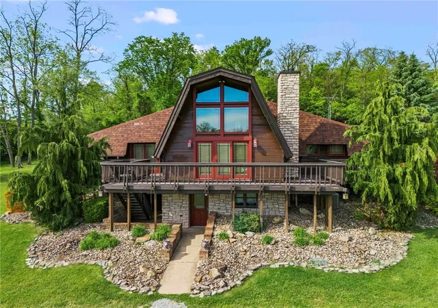 Photo 2 of Single family home for sale at 68 Putorti Ln, Chartiers, PA 15317 | MLS# 1754452 | Listing updated on 2026-08-30