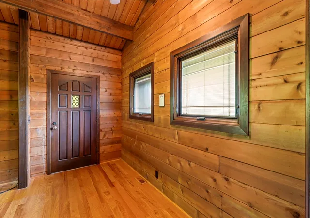 Photo 4 of Single family home for sale at 68 Putorti Ln, Chartiers, PA 15317 | MLS# 1754452 | Listing updated on 2026-08-30