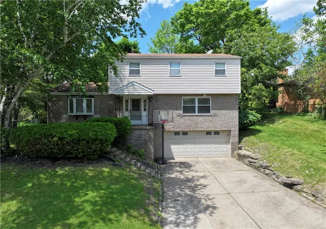 Photo 2 of Single family home for sale at 4435 Marywood Dr, Monroeville, PA 15146 | MLS# 1754490 | Listing updated on 2026-08-18