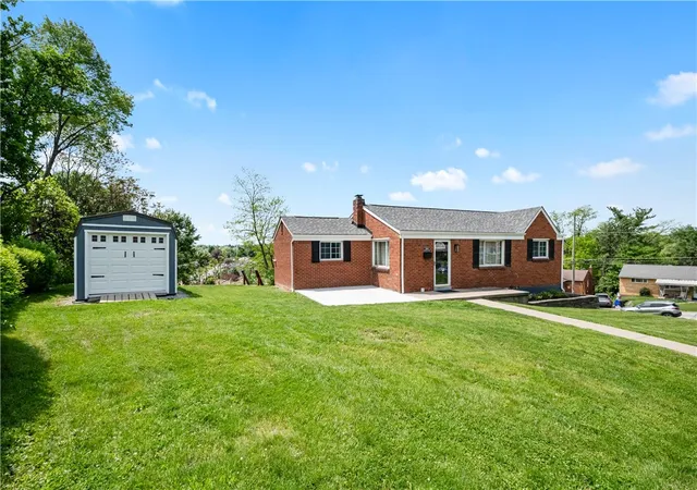 Photo 3 of Single family home for sale at 904 Sunnyside Dr, West Mifflin, PA 15122 | MLS# 1754312 | Listing updated on 2026-08-23