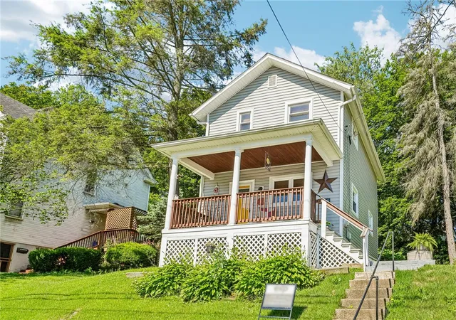 Photo 2 of Single family home for sale at 412 Brown Ave, Butler, PA 16001 | MLS# 1754770 | Listing updated on 2026-08-21