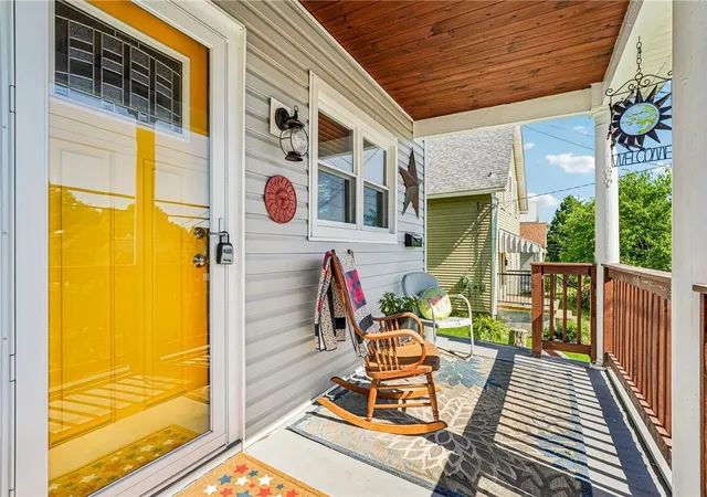Photo 3 of Single family home for sale at 412 Brown Ave, Butler, PA 16001 | MLS# 1754770 | Listing updated on 2026-08-21