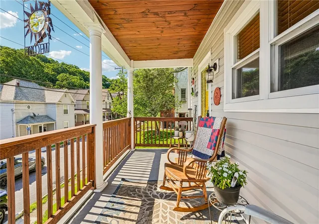 Photo 4 of Single family home for sale at 412 Brown Ave, Butler, PA 16001 | MLS# 1754770 | Listing updated on 2026-08-21