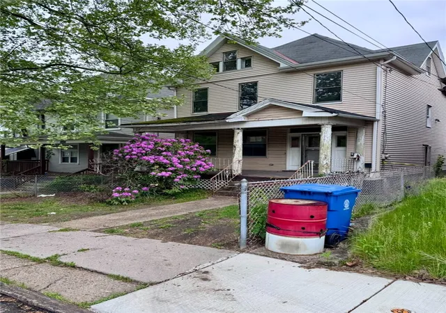 Photo 2 of Single family home for sale at 1605 Union Ave, Mc Keesport, PA 15132 | MLS# 1754779 | Listing updated on 2026-08-20