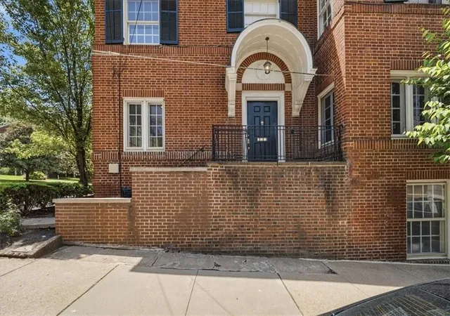 Photo 2 of Townhouse for sale at 5445 5th Avenue, Pittsburgh, PA 15232 | MLS# 1754842 | Listing updated on 2026-08-27
