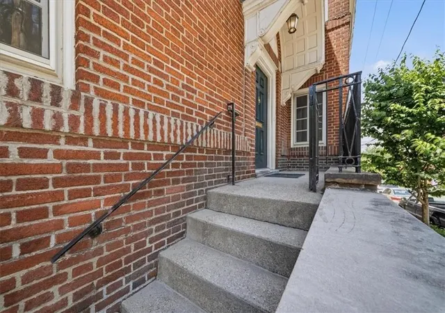 Photo 3 of Townhouse for sale at 5445 5th Avenue, Pittsburgh, PA 15232 | MLS# 1754842 | Listing updated on 2026-08-27