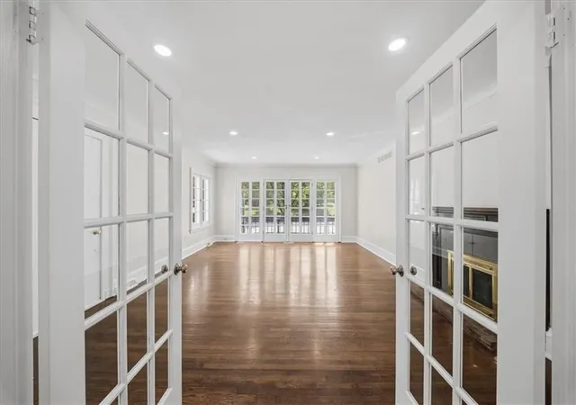 Photo 3 of Townhouse for sale at 5445 5th Avenue, Pittsburgh, PA 15232 | MLS# 1754842 | Listing updated on 2026-08-27
