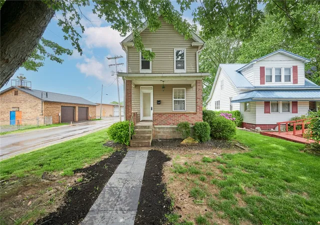 Photo 2 of Single family home for sale at 328 Cleveland St, Kittanning, PA 16201 | MLS# 1754961 | Listing updated on 2026-08-20