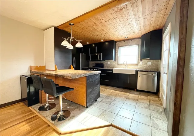 Photo 2 of Sale Pending at 1706 Pioneer Ave, Brookline, PA 15226 | MLS# 1755251 | Listing updated on 2026-08-20