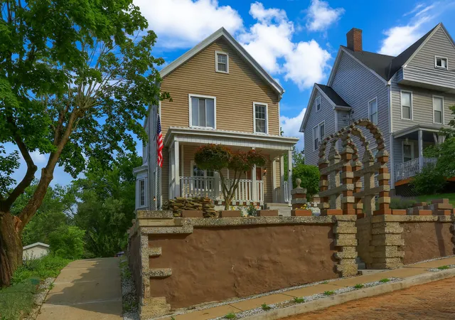 Photo 1 of Single family home for sale at 164 Sheridan Ave, Pittsburgh, PA 15202 | MLS# 1757003 | Listing updated on 2026-08-18