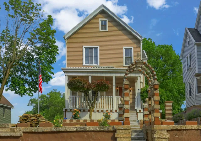 Photo 2 of Single family home for sale at 164 Sheridan Ave, Pittsburgh, PA 15202 | MLS# 1757003 | Listing updated on 2026-08-18