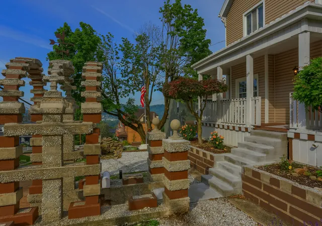 Photo 4 of Single family home for sale at 164 Sheridan Ave, Pittsburgh, PA 15202 | MLS# 1757003 | Listing updated on 2026-08-18
