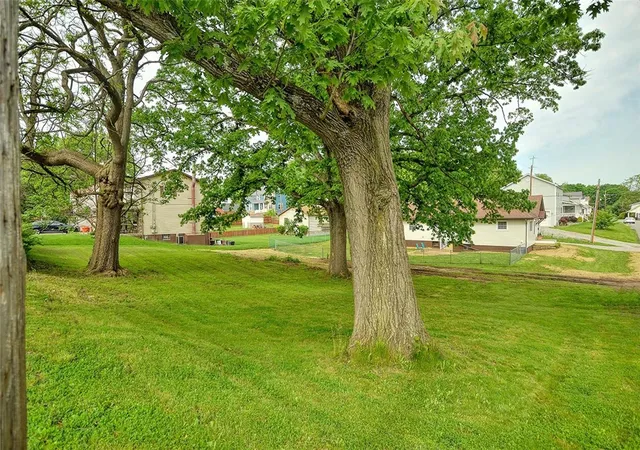 Photo 4 of Single family home for sale at 113 3rd Street, Chartiers, PA 15342 | MLS# 1757082 | Listing updated on 2026-10-02