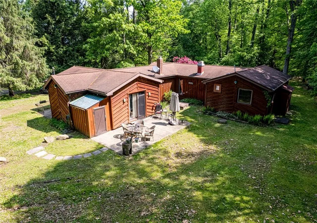 Photo 4 of Single family home for sale at 120 Fox Rd, Loyalhanna, PA 15681 | MLS# 1755298 | Listing updated on 2026-08-24