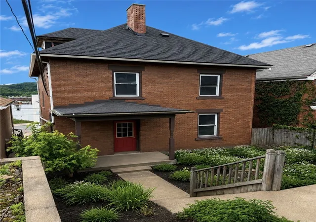 Photo 2 of Single family home for sale at 322 Duss Ave, Ambridge, PA 15003 | MLS# 1757250 | Listing updated on 2026-08-24