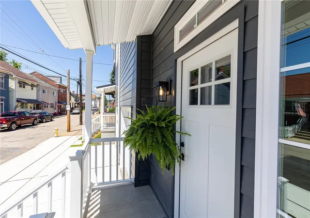 Photo 3 of Single family home for sale at 1818 Middle St, Pittsburgh, PA 15215 | MLS# 1757310 | Listing updated on 2026-08-22