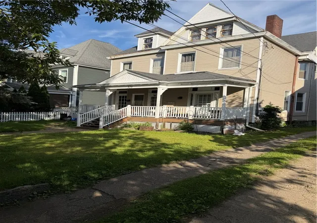 Photo 3 of Multi family home for sale at 323 Chestnut St, Sewickley, PA 15143 | MLS# 1757084 | Listing updated on 2026-08-13