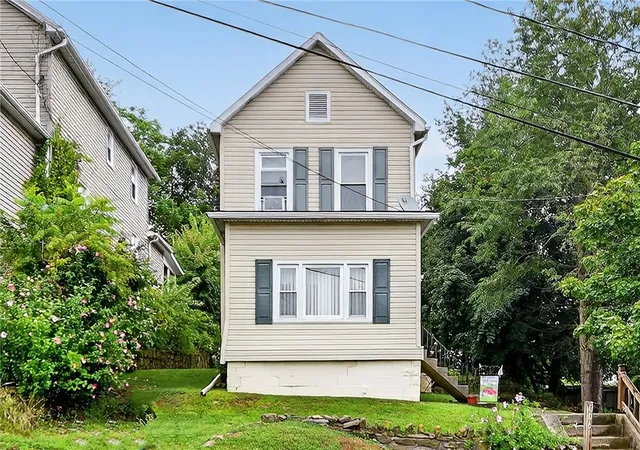 Photo 2 of Single family home for sale at 606 N Penn St, Penn, PA 15675 | MLS# 1757560 | Listing updated on 2026-08-24