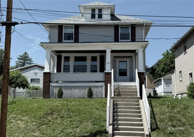 Photo 1 of Single family home for sale at 733 Speer St, Belle Vernon, PA 15012 | MLS# 1757491 | Listing updated on 2026-08-28