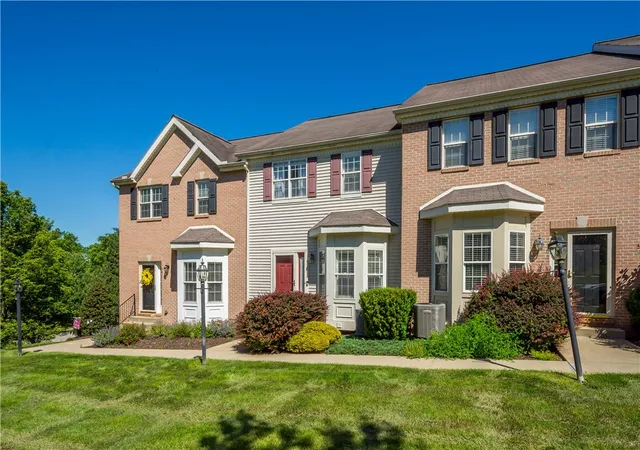 Photo 2 of Townhouse for sale at 903 Royal Ct, North Strabane, PA 15317 | MLS# 1757368 | Listing updated on 2026-09-23