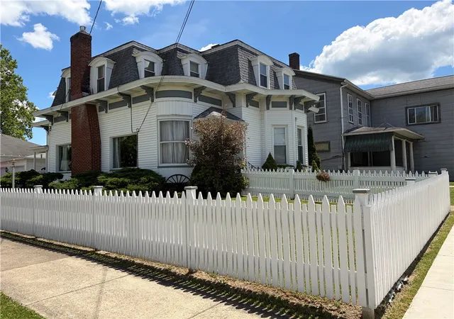 Photo 1 of Single family home for sale at 70 Lake St, Stoneboro, PA 16153 | MLS# 1757984 | Listing updated on 2026-08-24