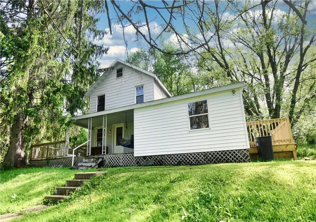 Photo 1 of Single family home for sale at 1082 Old Petroleum Ctr Rd, Titusville, PA 16354 | MLS# 1758155 | Listing updated on 2026-08-22