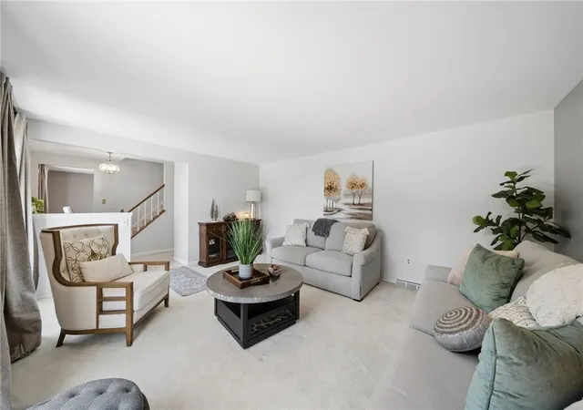Photo 4 of Sale Pending at 309 Toura Dr, Pittsburgh, PA 15236 | MLS# 1758253 | Listing updated on 2026-08-22