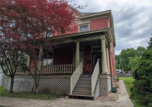 Photo 1 of Single family home for sale at 211 Wills Rd, Connellsville, PA 15425 | MLS# 1758626 | Listing updated on 2026-09-16