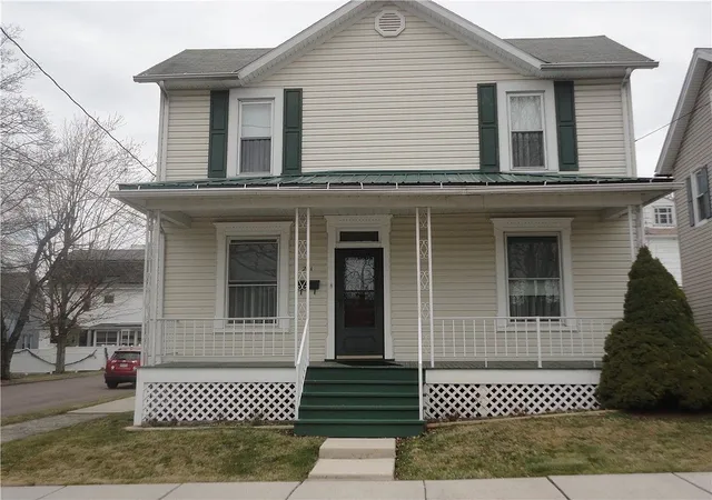 Single family home for sale at 201 Lincoln Ave, Meyersdale, PA 15552 | MLS# 1757899