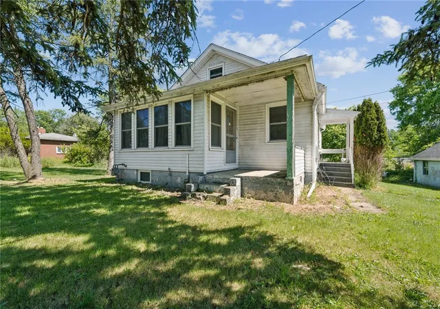 Photo 3 of Sale Pending at 128 State Route 981, Rostraver, PA 15012 | MLS# 1758944 | Listing updated on 2026-08-20