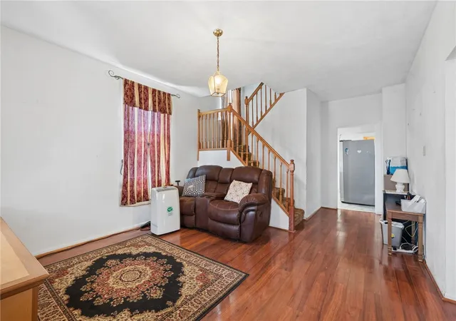 Photo 3 of Single family home for sale at 308 Pine St, Latrobe, PA 15650 | MLS# 1758980 | Listing updated on 2026-08-24