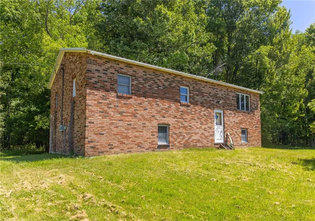 Photo 1 of Single family home for sale at 2161 Georgetown Rd, Sandy Lake, PA 16145 | MLS# 1758965 | Listing updated on 2026-08-19